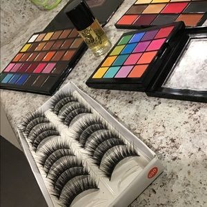 Makeup lot